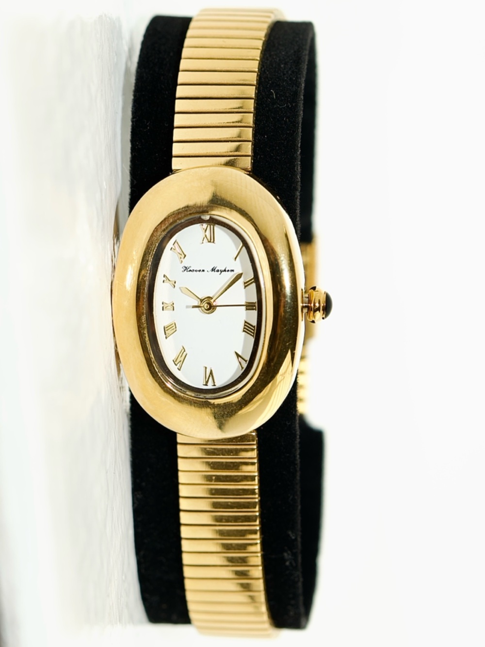 Heaven Mayhem‎ Amara Gold Oval Women's Watch with Roman Analog Dial Classic